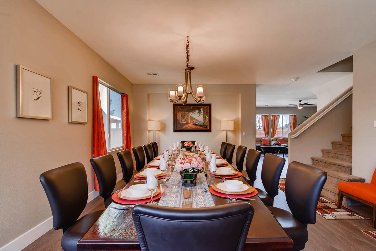 Near Downtown & Speedway, has 15 beds