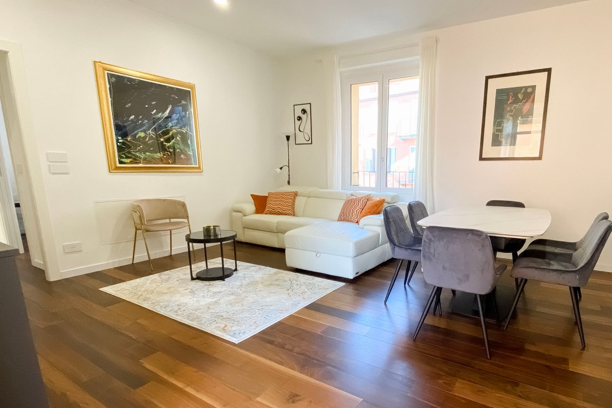 Luxury apt 120mq con terrazza, Netflix, WiFi Metro