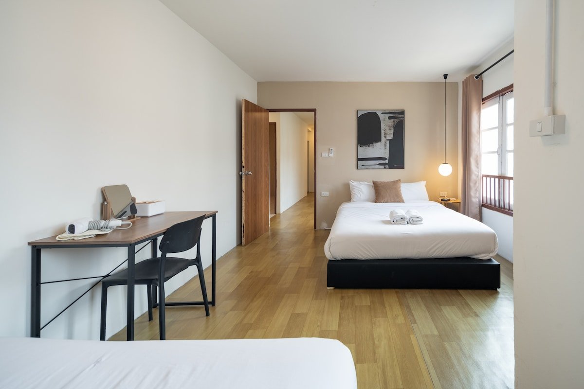 Spacious 8BR/ 28 pax, walkable MRT PhaholYothin gallery image 4