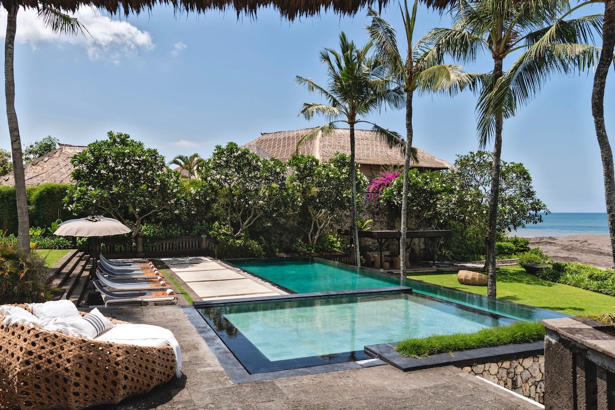 Villa Mary: Full Service, Ocean View, Cinema gallery image 5