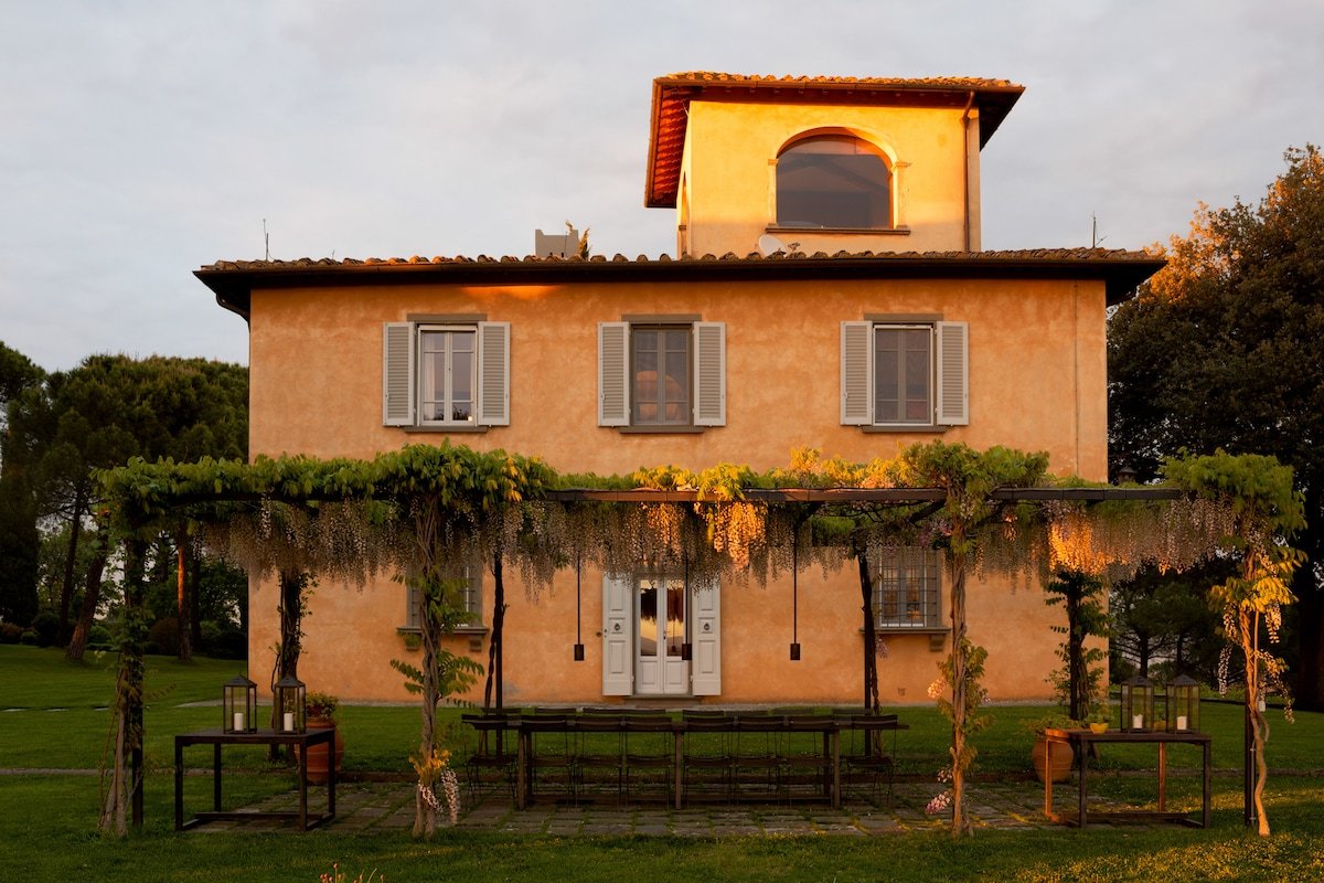 Leila gallery image 5