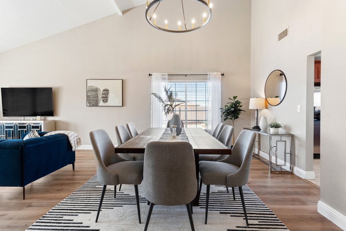 BRAND NEW Pickleball Paradise: Pool & Games, Fun! gallery image 5