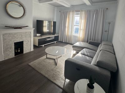 3 Bedroom 2 Bath Nob Hill Condo