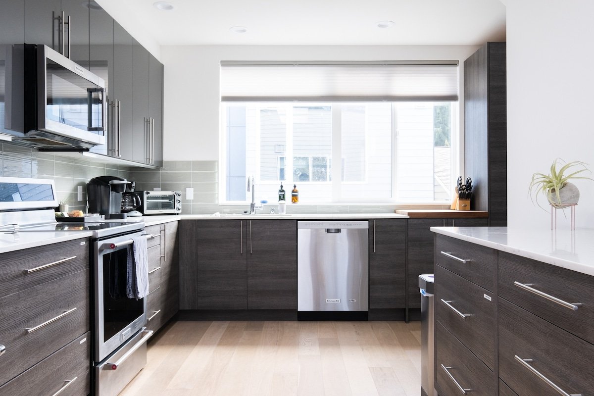 Spacious Seattle 3BR Loft w/ Space Needle Views gallery image 5