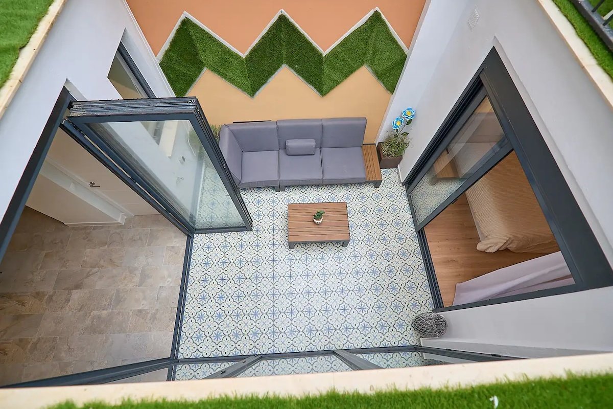 Calle Buenos Aires Treasure gallery image 5