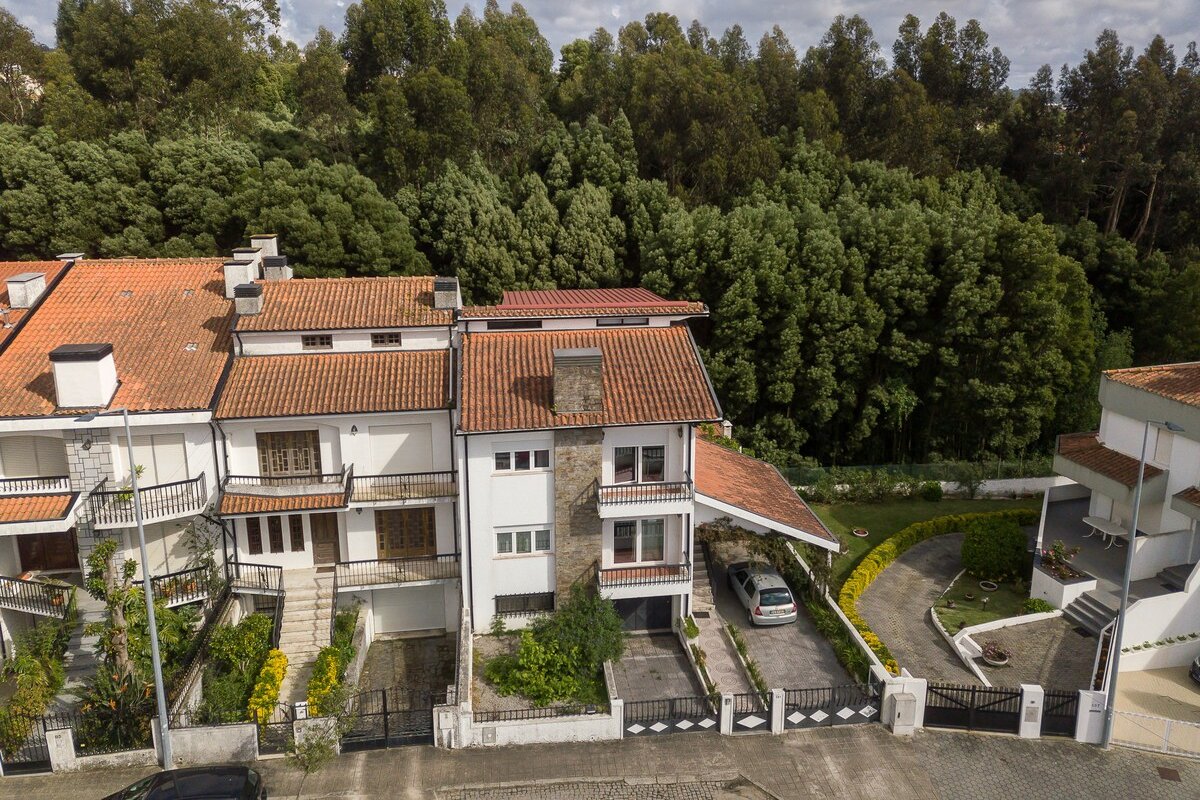 Beautiful and Spacious House gallery image 3