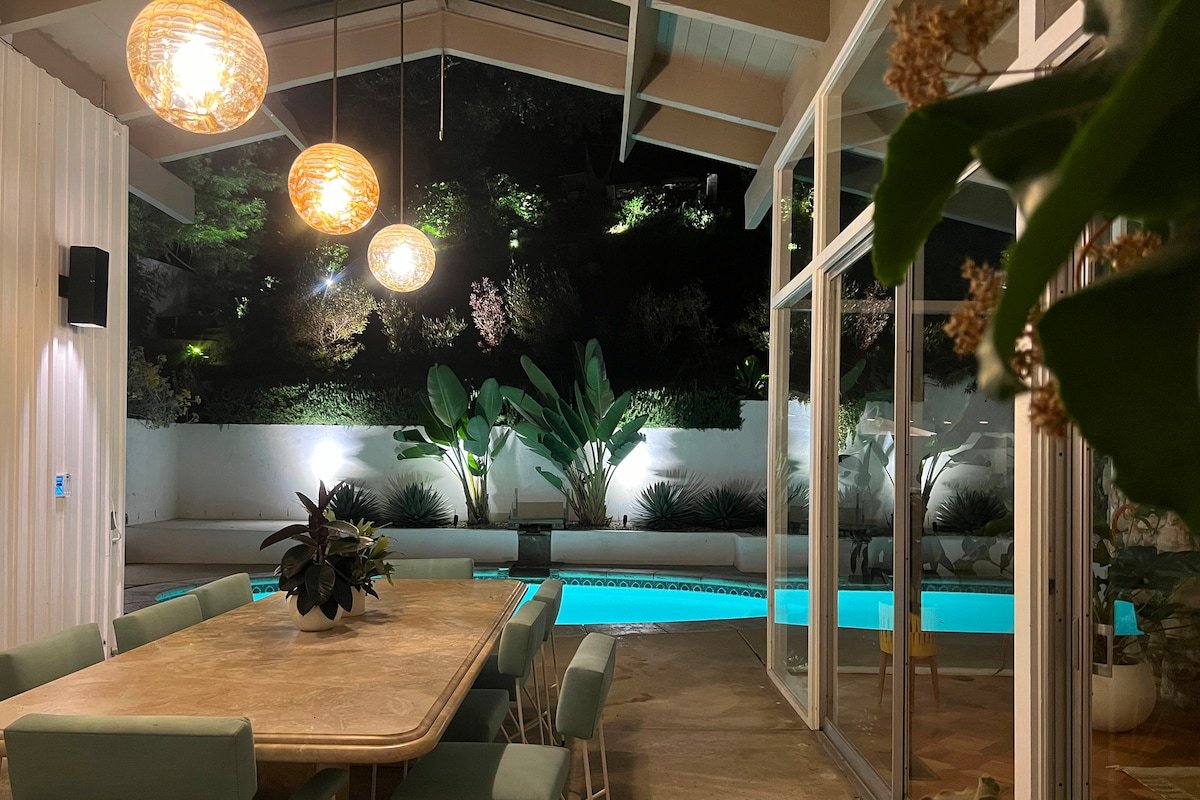 Mid Century Hollywood Hills masterpiece gallery image 3