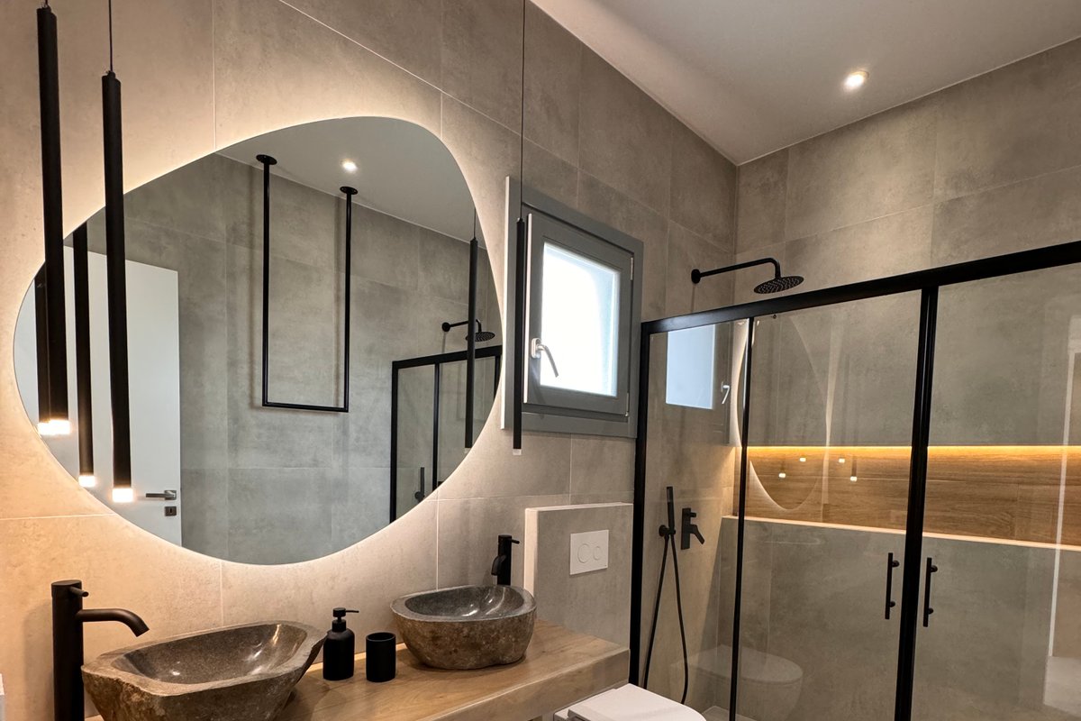 Poema Antiparos / Madeira