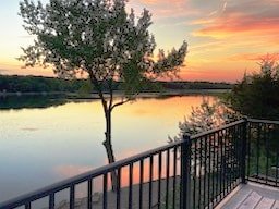 Stunning Lake Home! 7 Beds. 4 Bathrooms. 3 Acres! gallery image 5