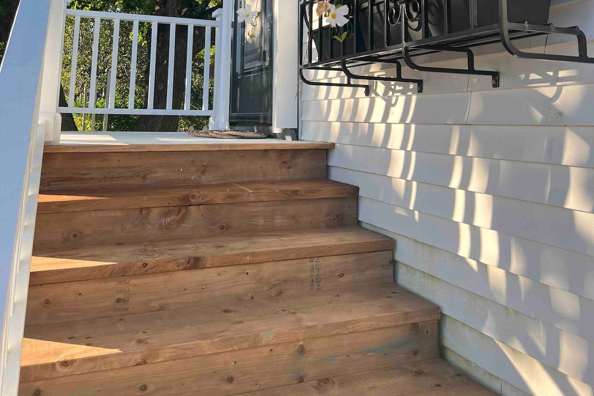 44onWater Seaside Retreat gallery image 3