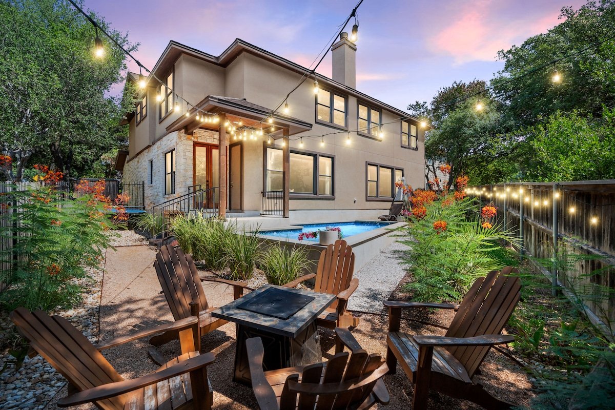 Ultimate Group Stay: Pool, Game Room & Hot Tub gallery image 2