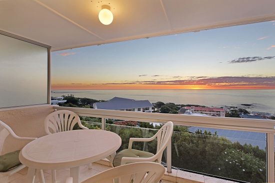 Panoramic Vista Apartment 3