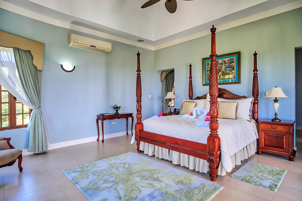 Golden Castle Villa & Spa gallery image 3