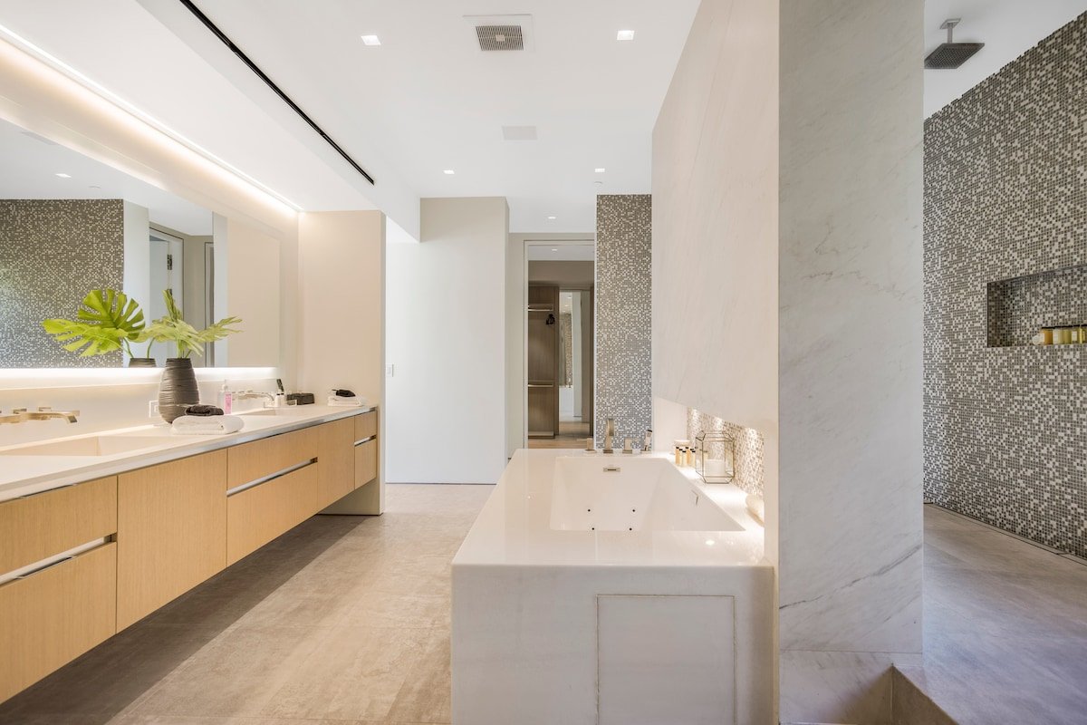 Private Oasis with Luxe Pool & Scenic Views Await gallery image 2