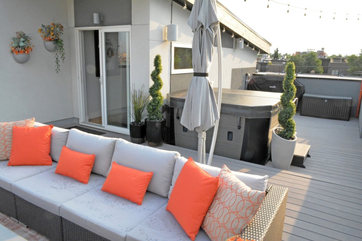 Modern Highlands Townhome with Amazing City Views! gallery image 5