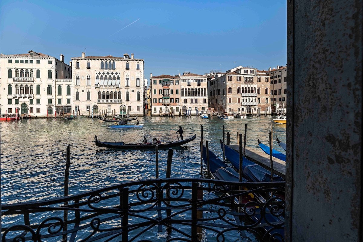 Palazzo Benzon-Rialto View(new) gallery image 5