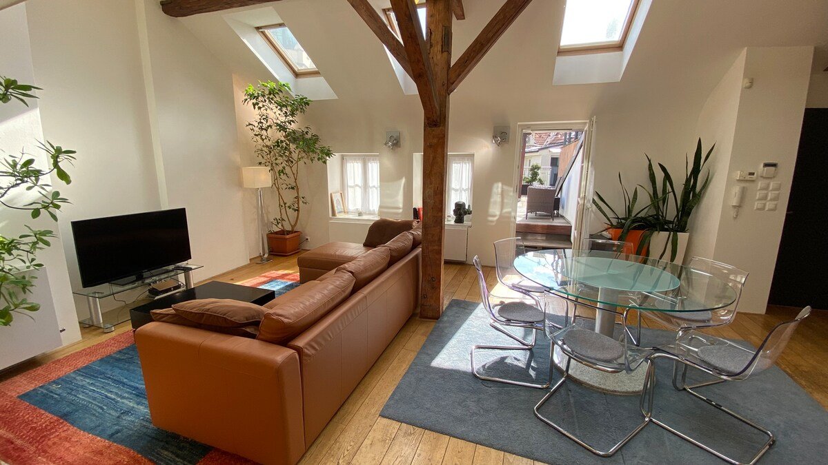 Art Nouveau Municipal House gallery image 2