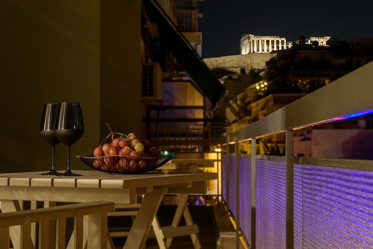 Acropolis Grand Apartment gallery image 4