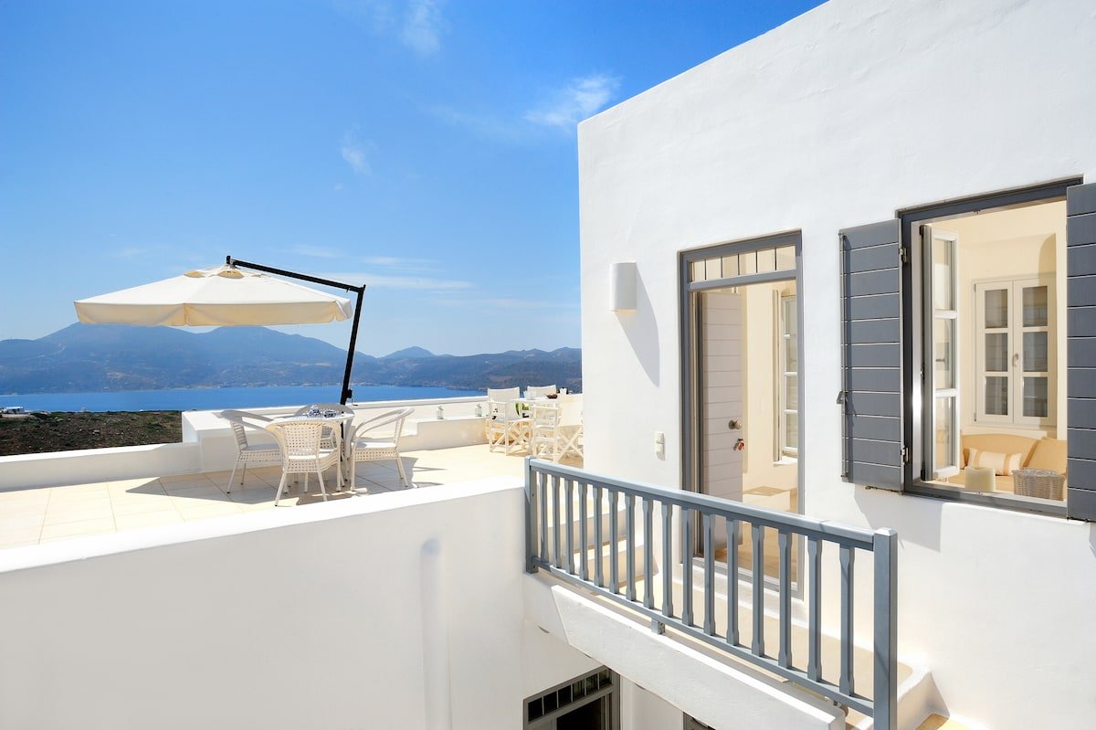 Family Villa, Amazing Sunset View gallery image 3