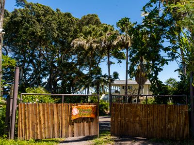 Entire Estate – The Last Resort