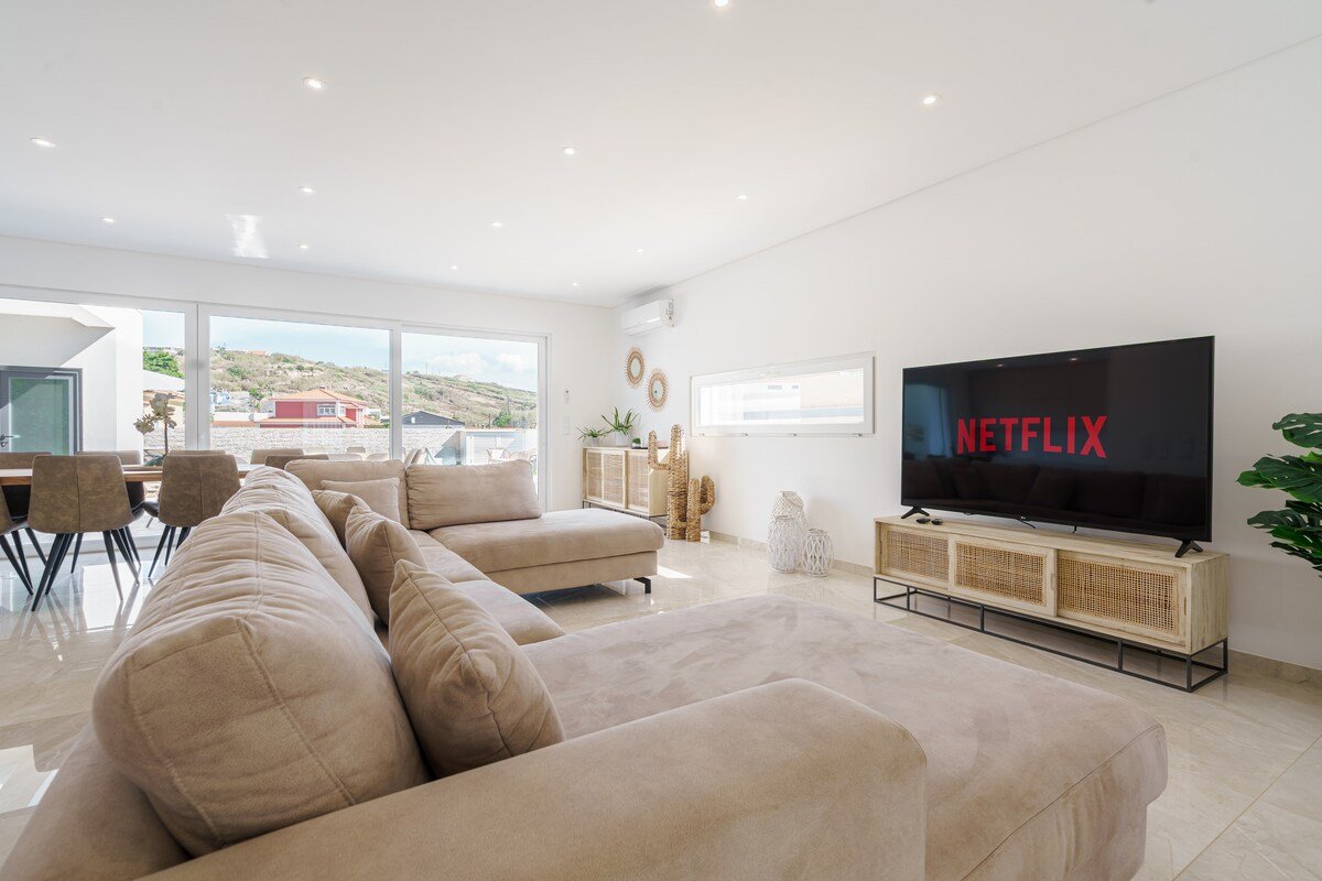 Antica Villa, luxury villa near the beach gallery image 5