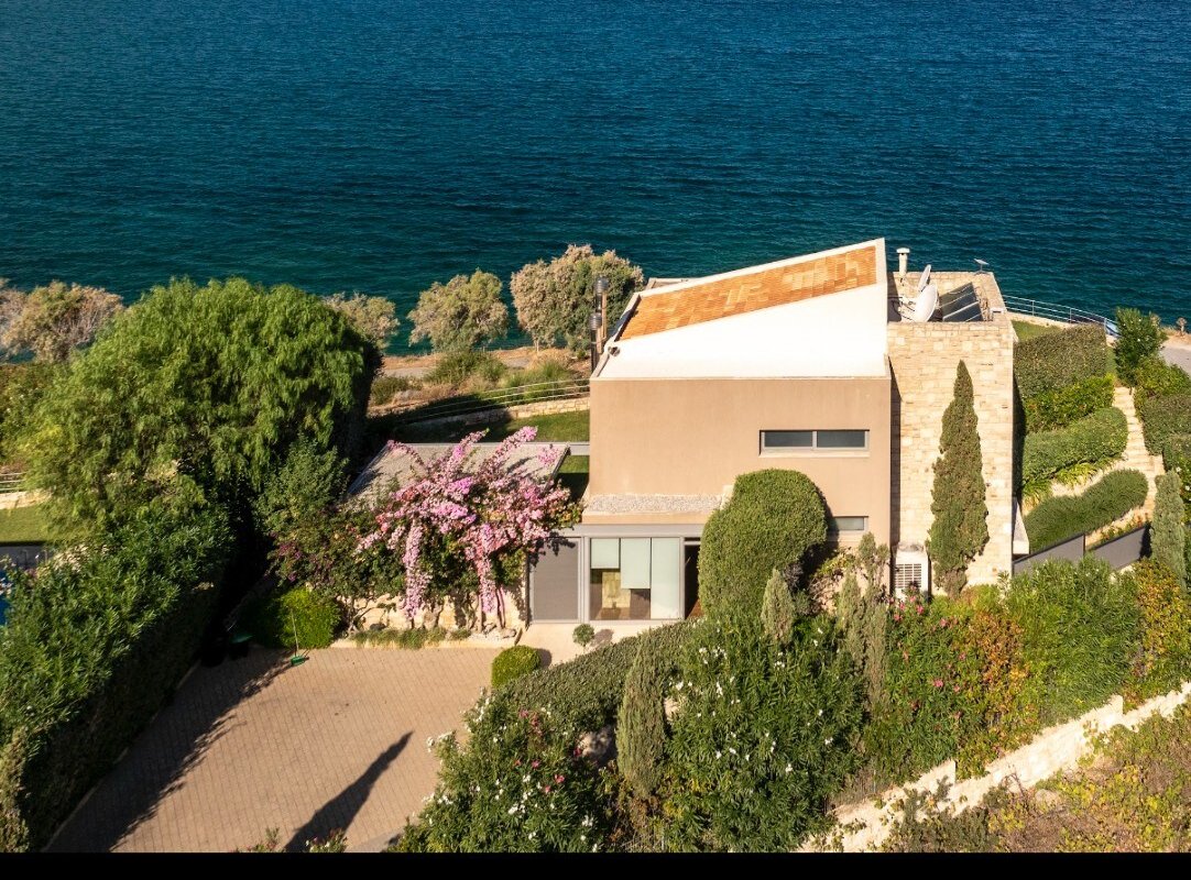 200mt to Beach*Heated Pool * Sea Front * Jacuzzi * gallery image 2