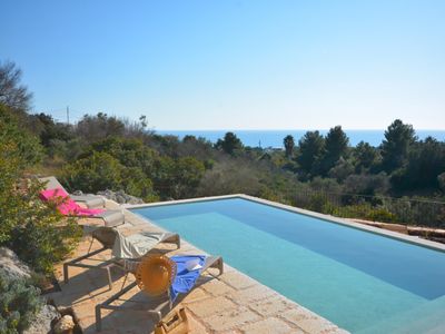 Gorgeous villa with sea-view pool near beaches