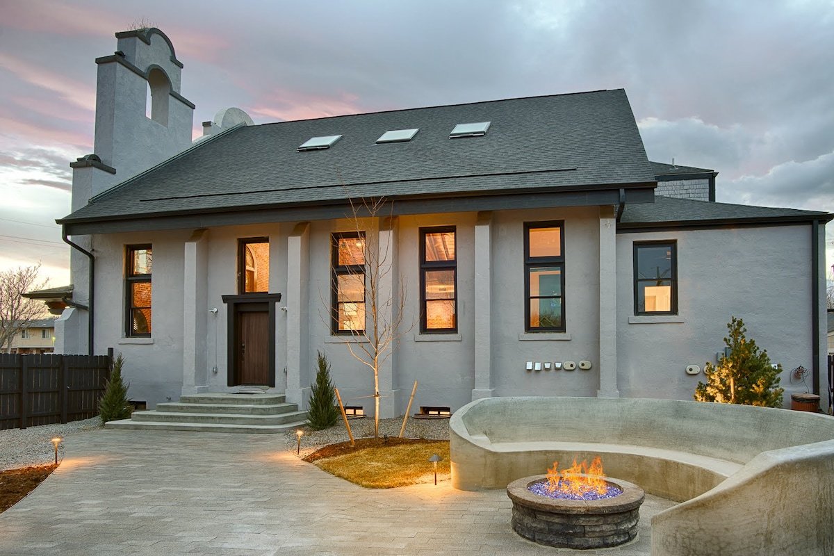 Modern Sanctuary: 6br/6ba urban historic property gallery image 5