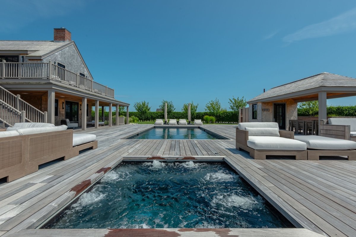 Your Nantucket Oasis Awaits
