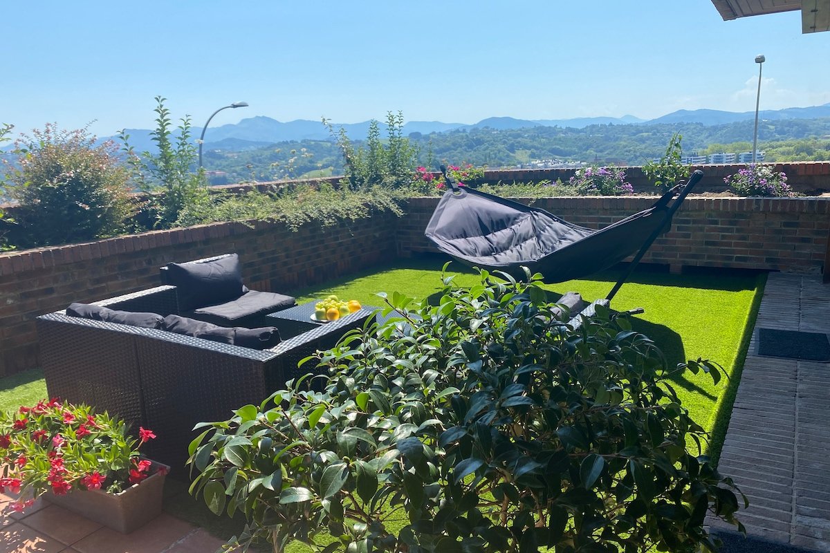 Ondarreta Beach · Singular y exclusivo gallery image 2