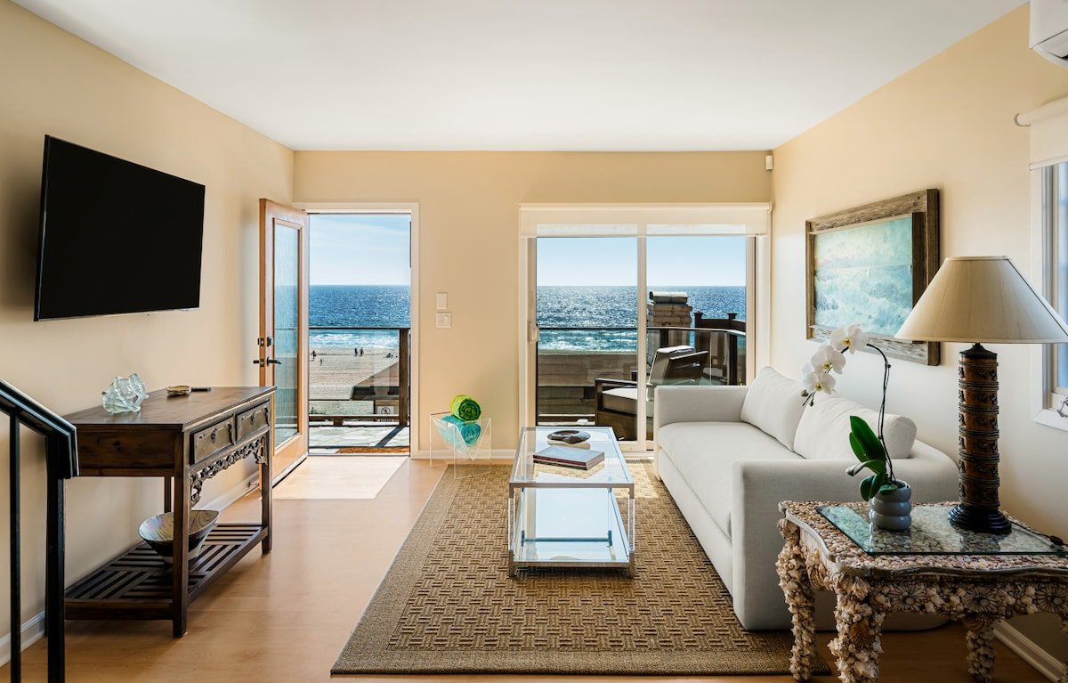 The Nautilus – Manhattan Beachfront Retreat gallery image 5