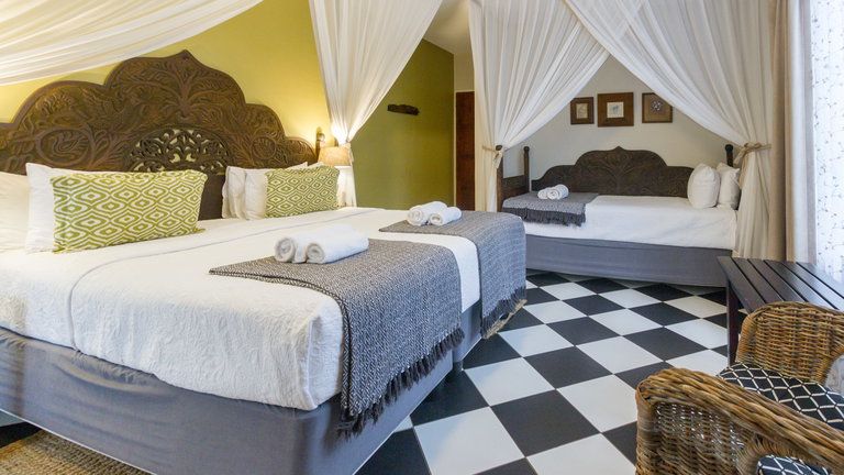 528 | Victoria Falls Triple Room