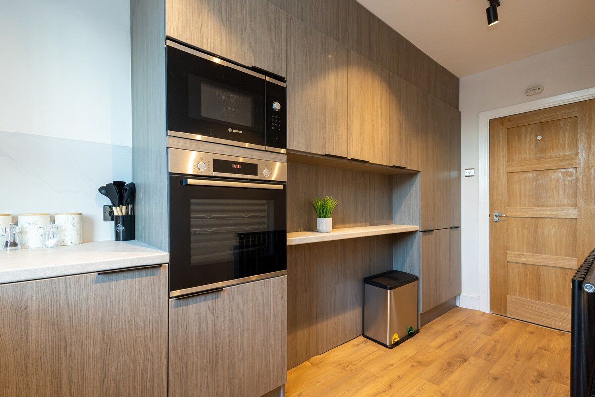 The Withington 3Bed & 2Bath Close To Christies gallery image 5