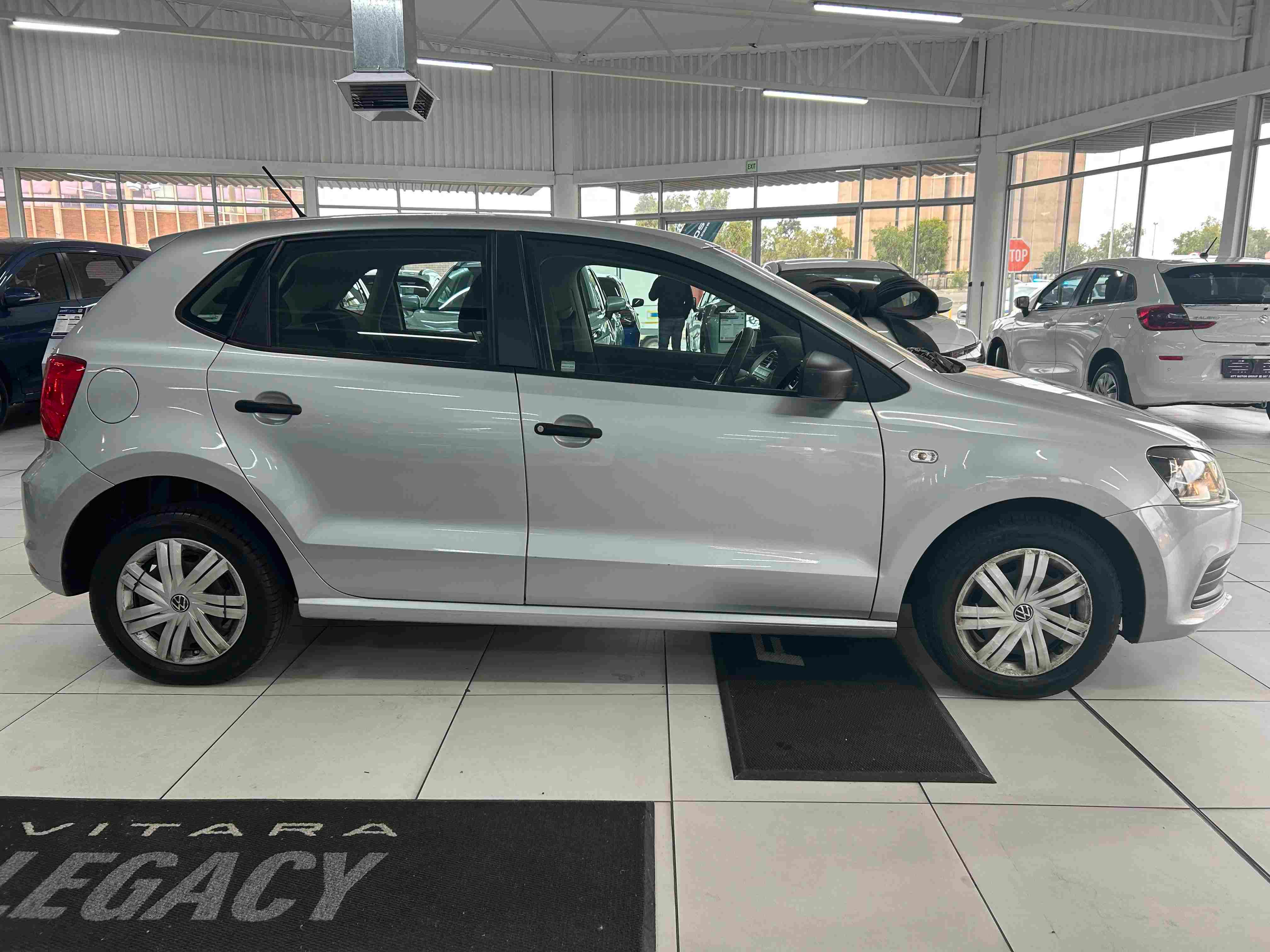 Used car gallery