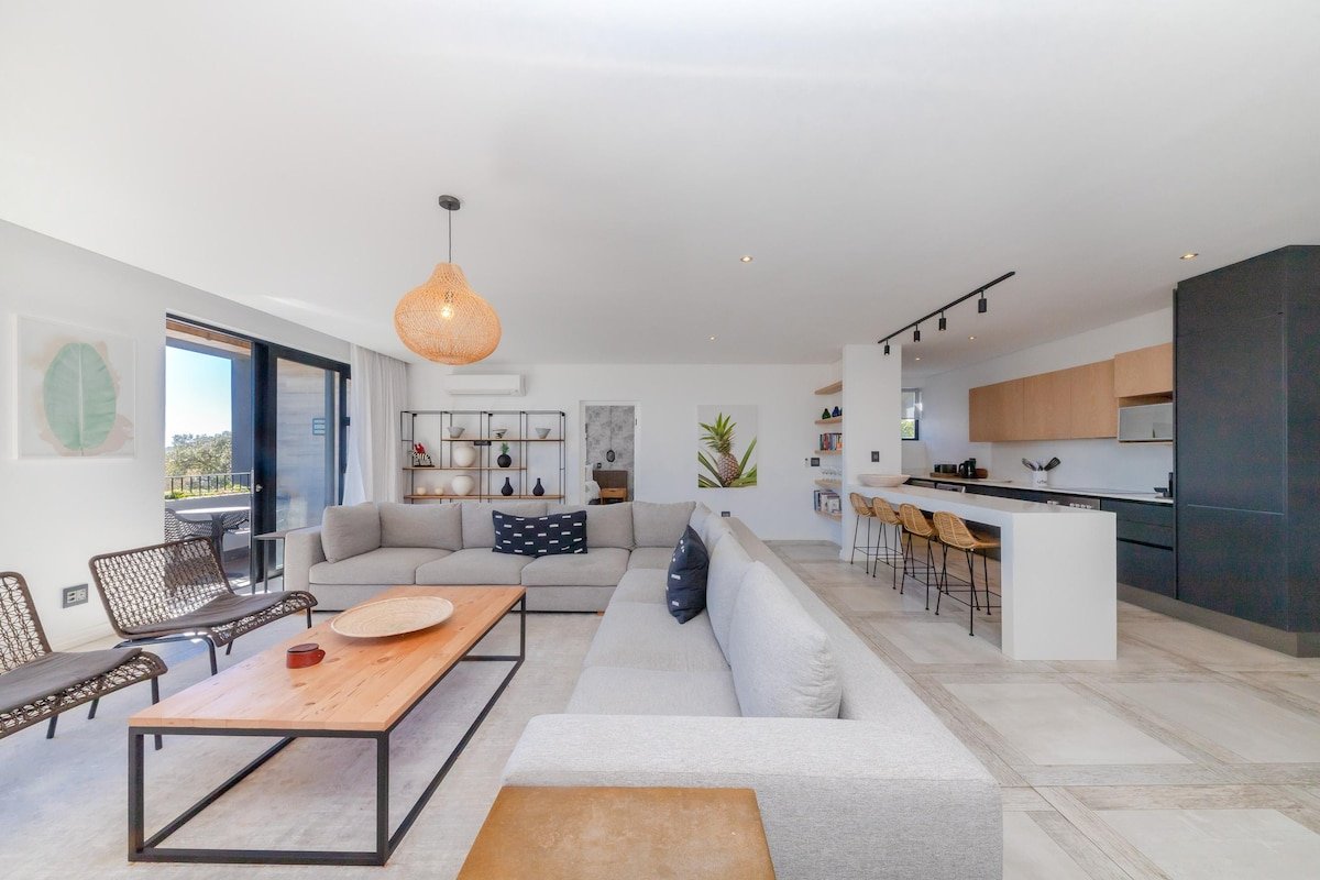 Penthouse Paradise gallery image 5