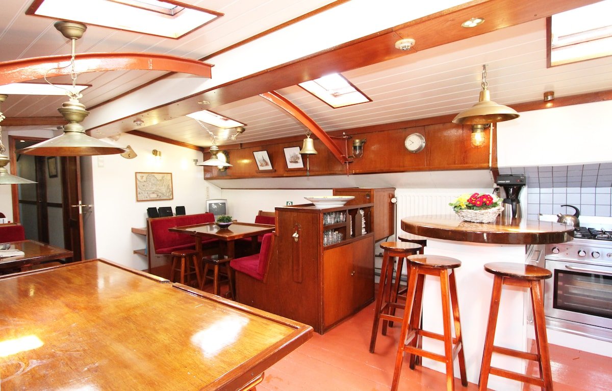 Historical sailing ship Amsterdam gallery image 3