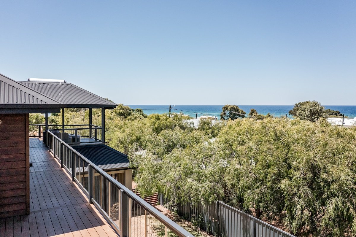 Aqua on Green—Bikes, Kayaks, Ocean Views, and More gallery image 5