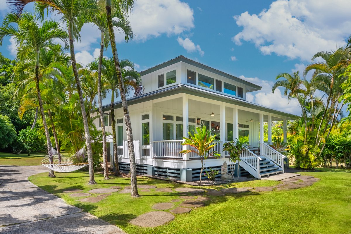 Steps to Anini Beach! Luxury Tropical Home-TVR4219