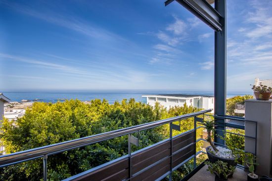 24 on 1st - Sea Views - Sea Views; 24 on 1st - Camps Bay
