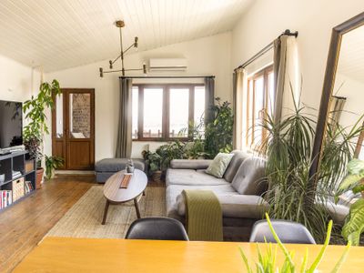 Spacious 2-bd in Galata w/ Terrace over Bosphorus