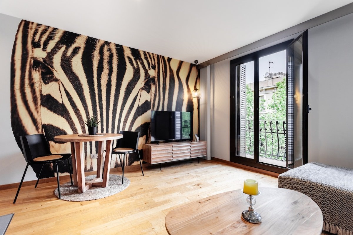 Art House Toni ‘Consell de Cent & Rocafort’ gallery image 2