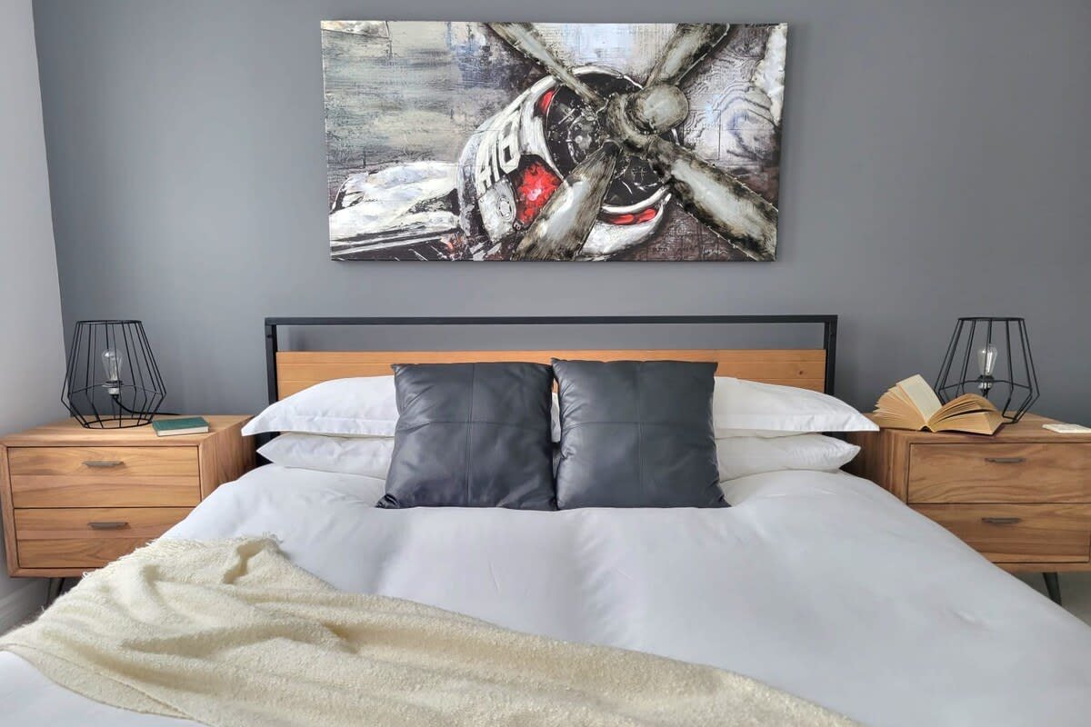 Modern townhome in Kanata w/ direct forest access gallery image 3