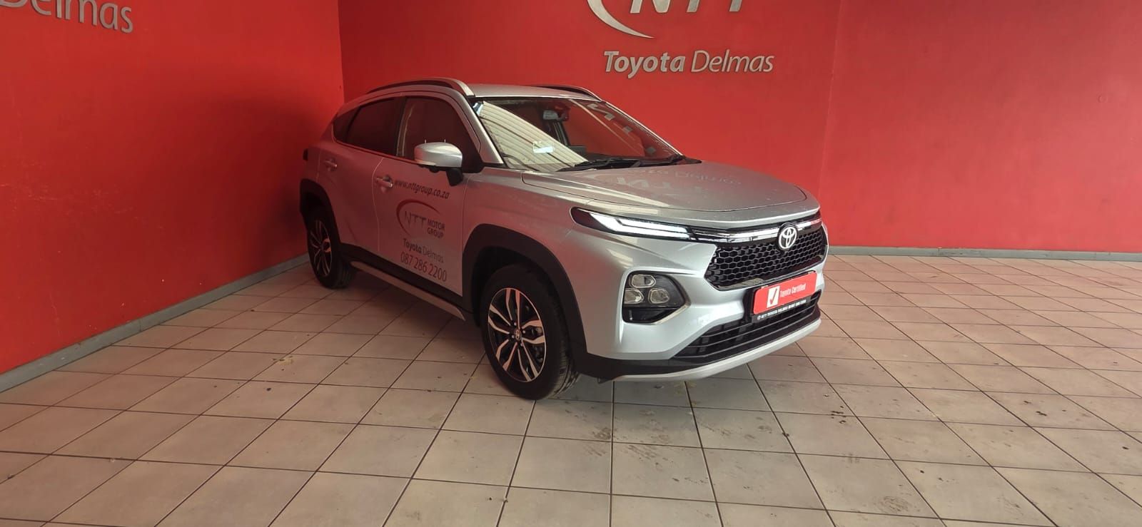 TOYOTA STARLET CROSS 1.5XR for Sale in South Africa