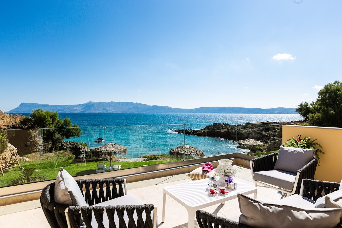 Beachfront Escape – Echoes of the Waves gallery image 5