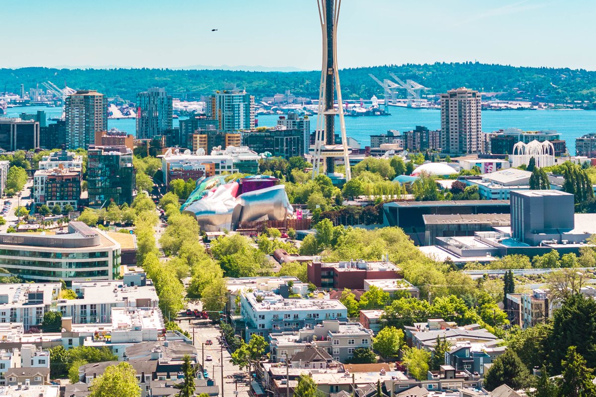 Space Needle Skyline Views | Luxury Queen Anne Gem