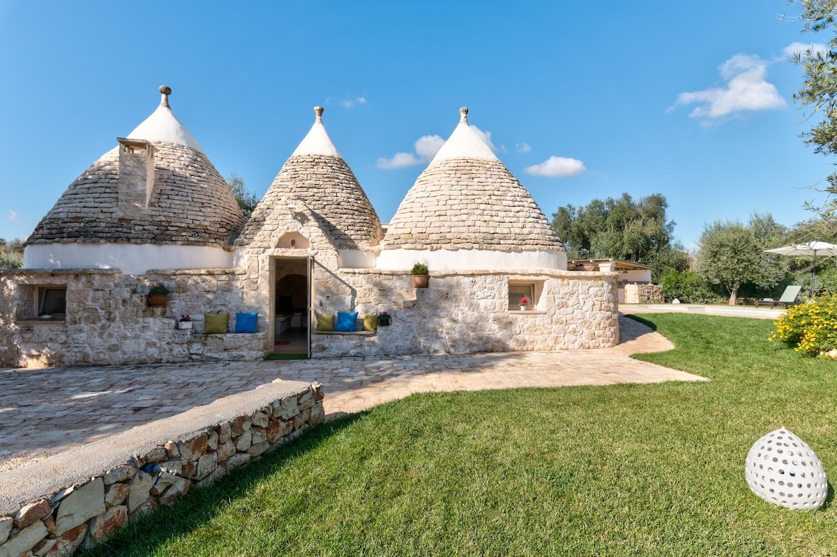 Trullo Della Grotta, San Michele Salentino, Puglia gallery image 5