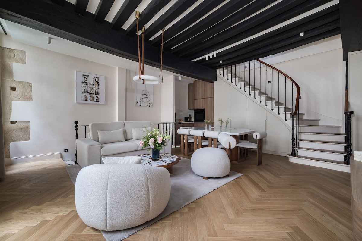 ONIRI 3-BR/3Ba with Services – Le Marais