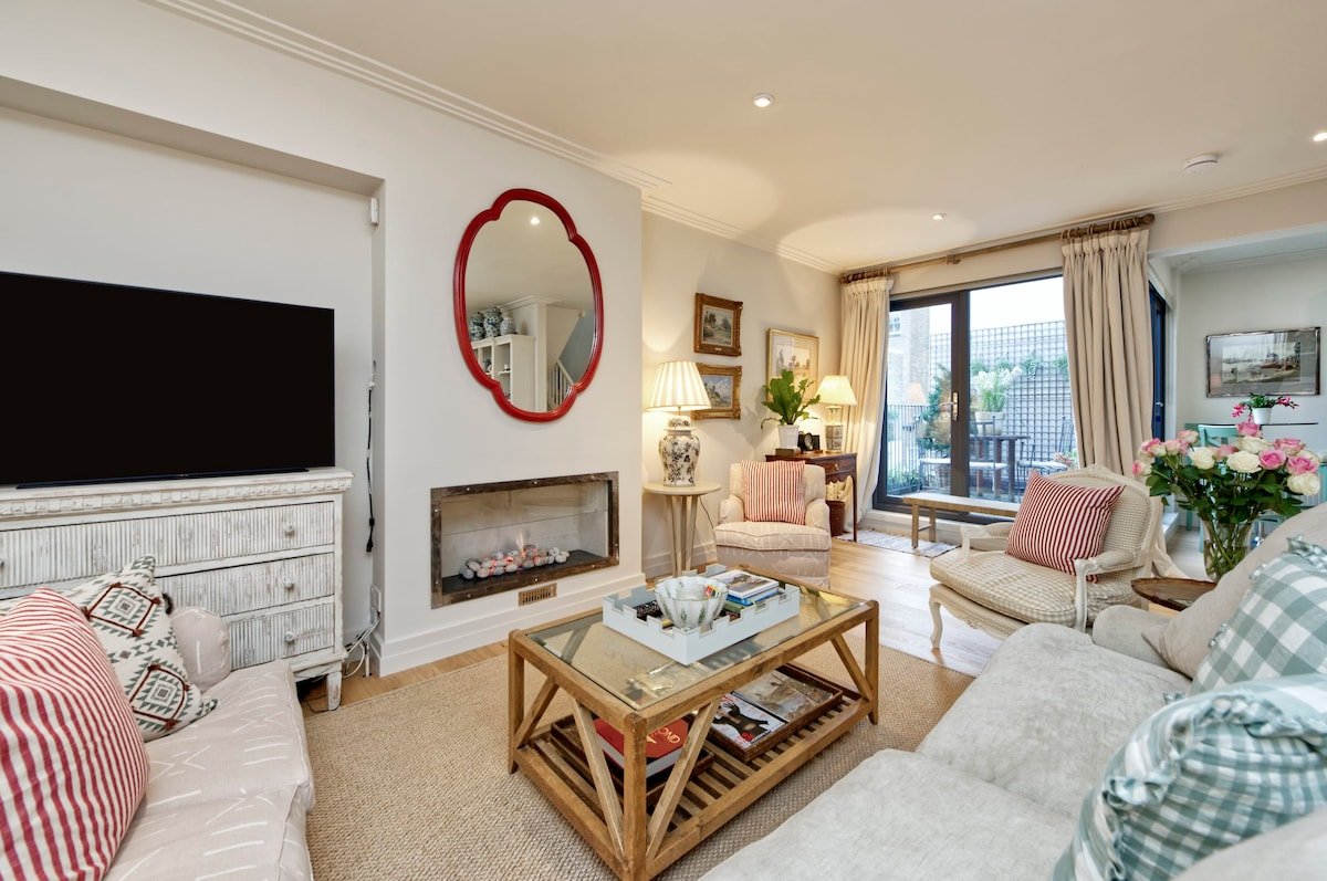 Gorgeous 4-bed House Near Museums & Hyde Park gallery image 2