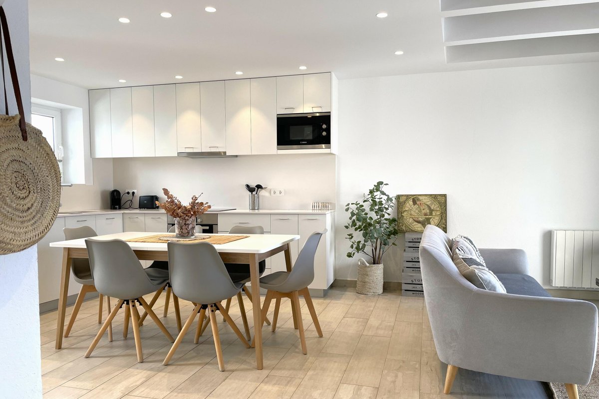 poal – dream duplex with sea views