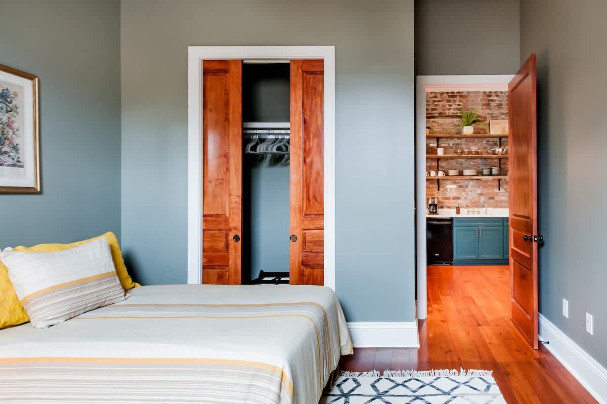 Designer Bohemian Loft on Iconic Magazine Street gallery image 4